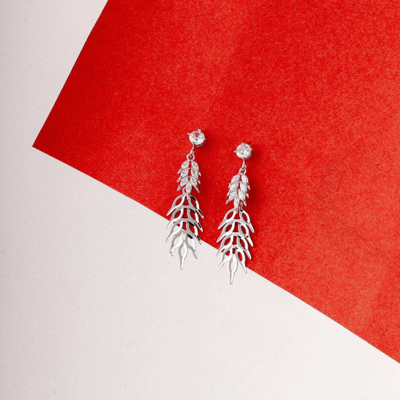 feather-solitaire-earrings-925-silver