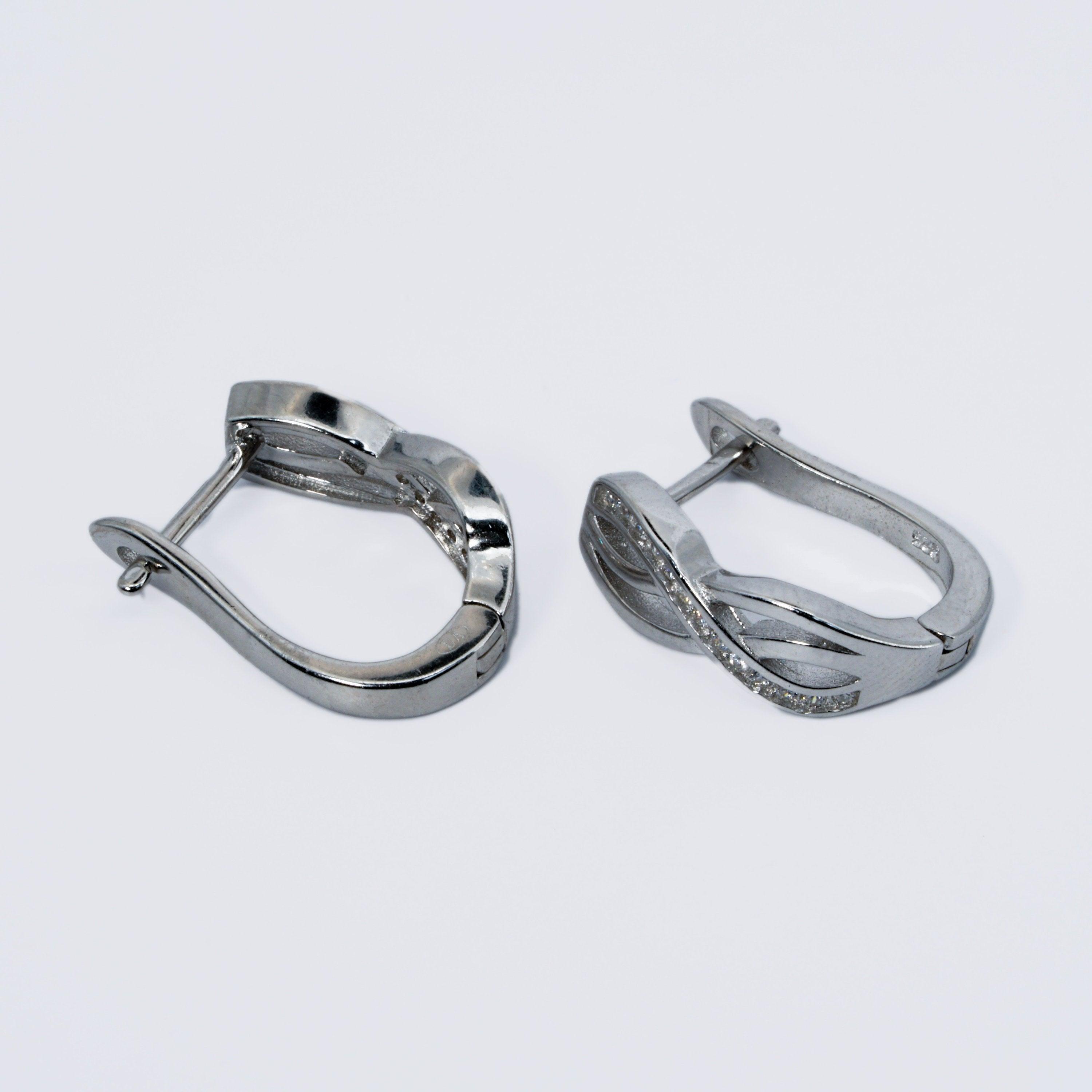 infinity-huggie-earrings-925-silver